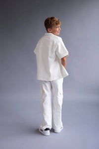 Cargo lapel shirt for kids with a stylish design and functional pockets