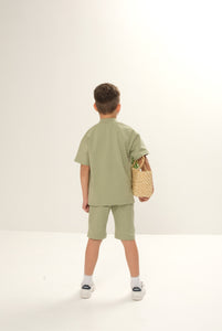 Short cotton shorts for kids, designed for comfort and casual wear