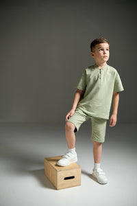 Short cotton shorts for kids, designed for comfort and casual wear