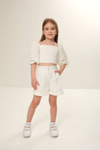 Puff-sleeves crop top for kids with charming puffed sleeves and a trendy design